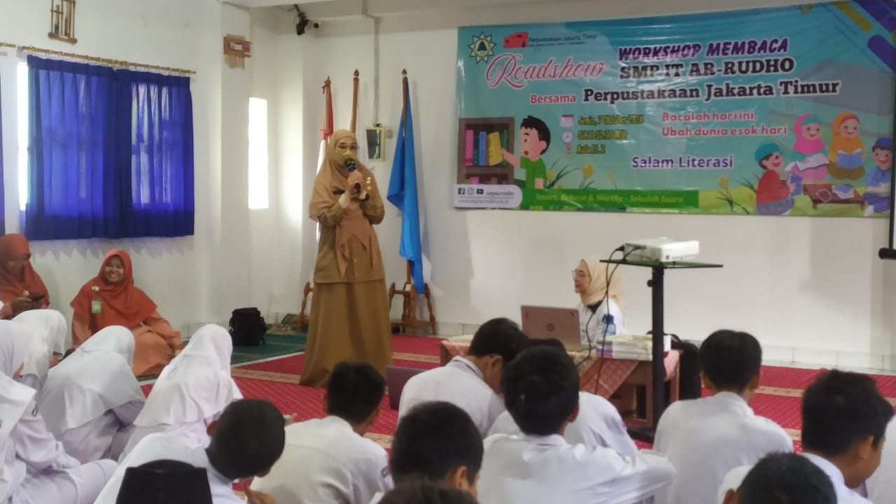 Roadshow Workshop Membaca Di SMP Ar Rudho